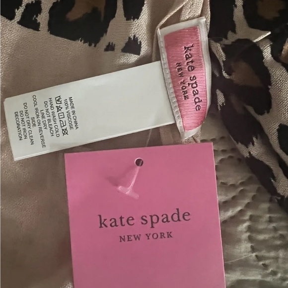NWT Kate Spade Leopard Animal Print Fashion Large Scarf - Picture 3 of 6